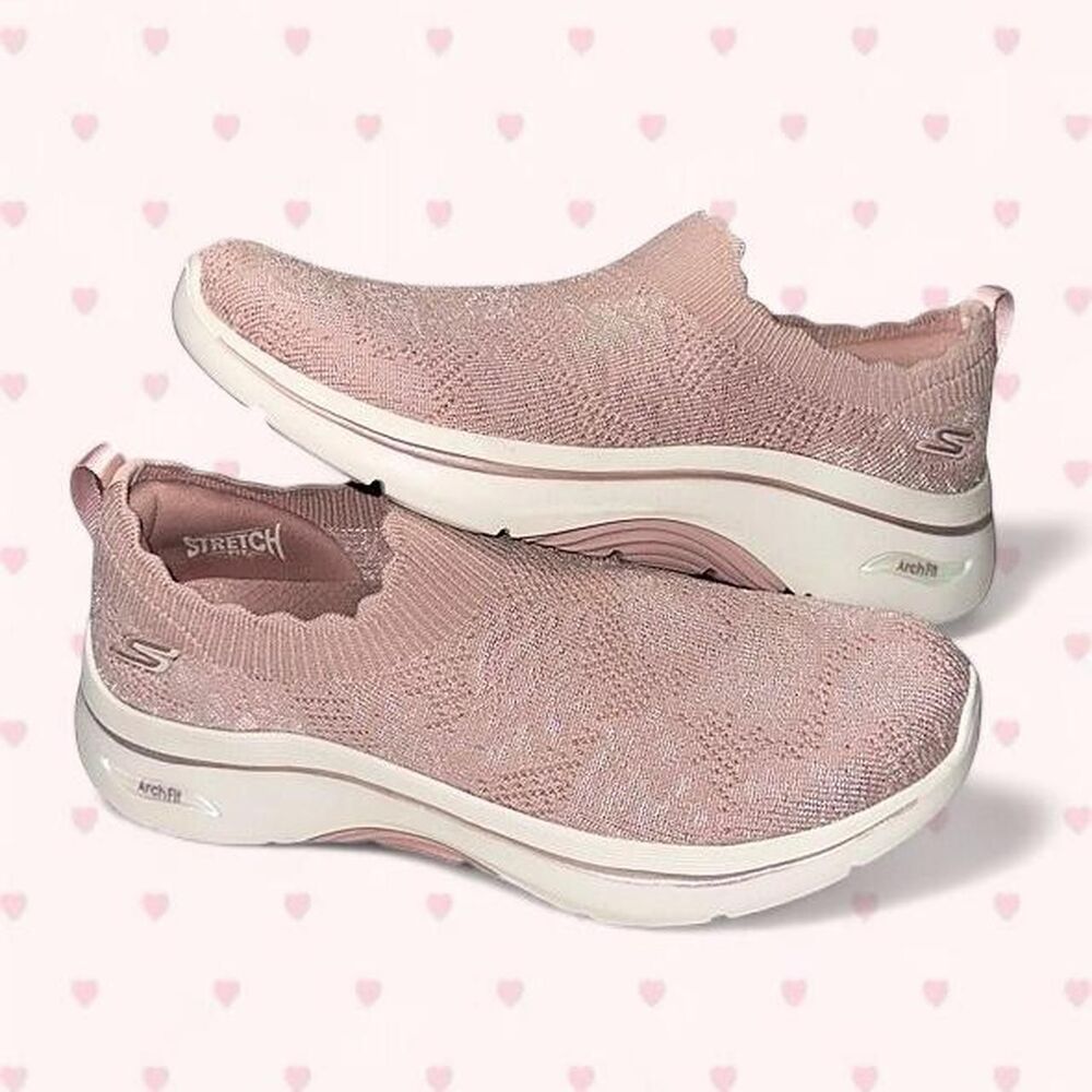 Women's Pink Skechers Sneakers NWOT